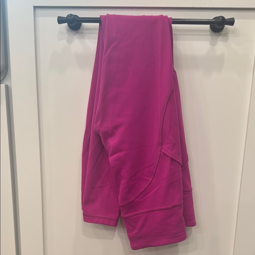 Lululemon EUC Vibrant Pink Leggings